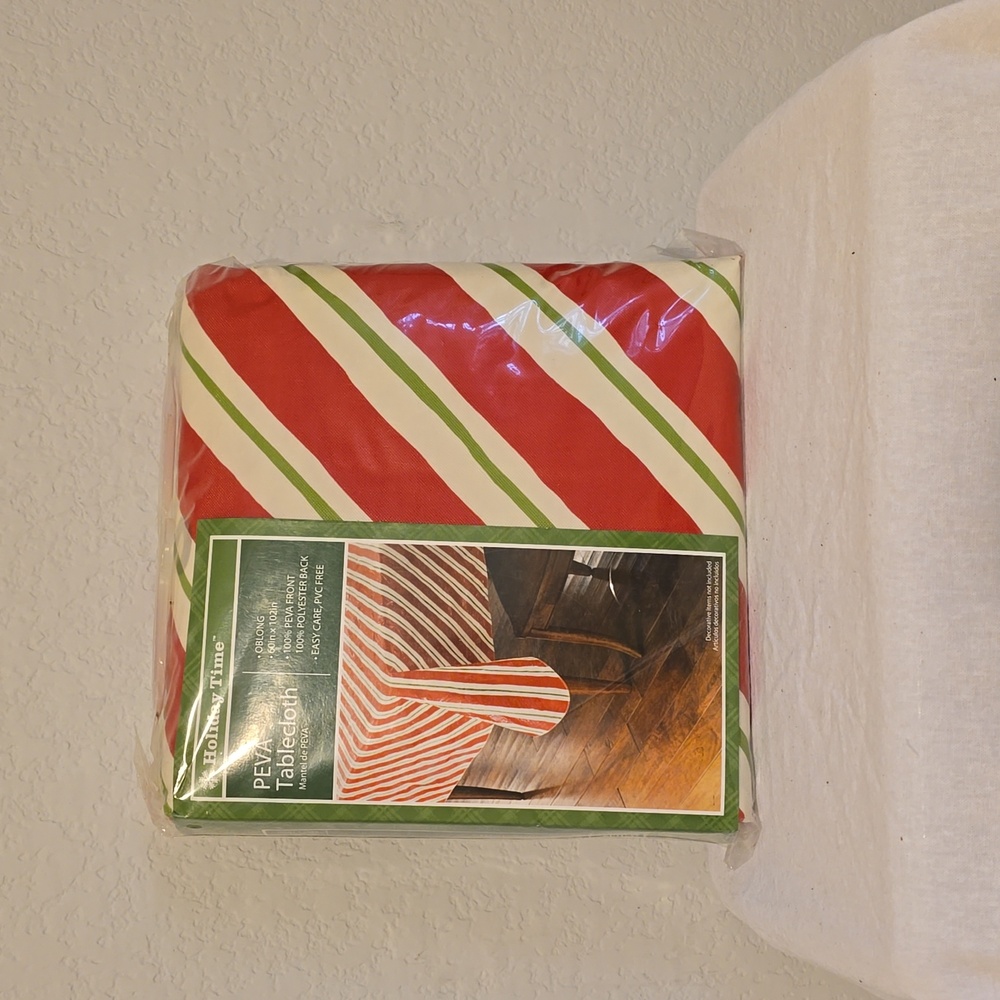 Holiday Time Peva Tablecloth Oblong 60in X 102in NWOT